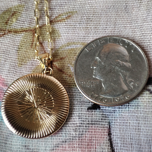 Faux Plunder Brand Faux Opal Baguette Rhinestone Gold Tone Necklace Pendant NEW - Picture 9 of 10